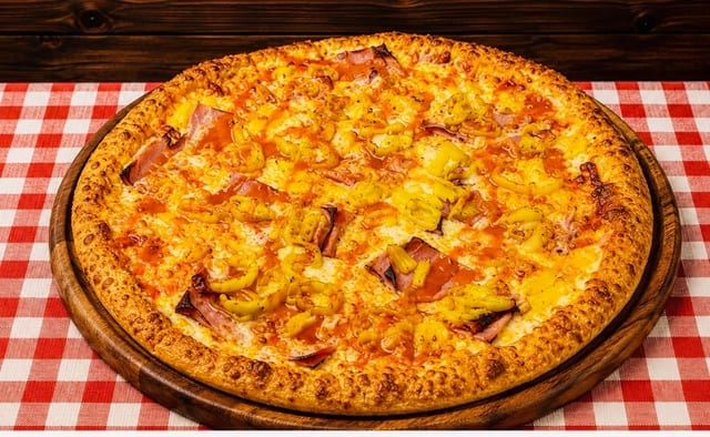 Large Fiery Hawaiian Pizza 14(Greek Style).