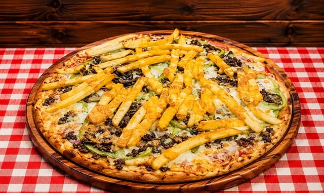 Lg Cheeseburger & Fries Pizza 16(Italian Style).