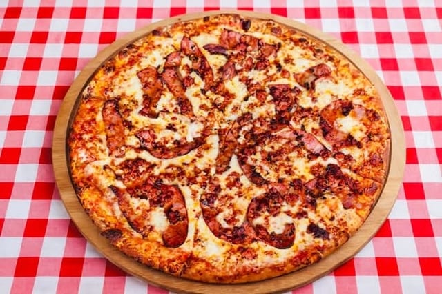 Lg Bianca Pizza 16 (Italian Style).