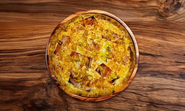 Small Spicy Hawaiian Pizza 10 (Greek Style).
